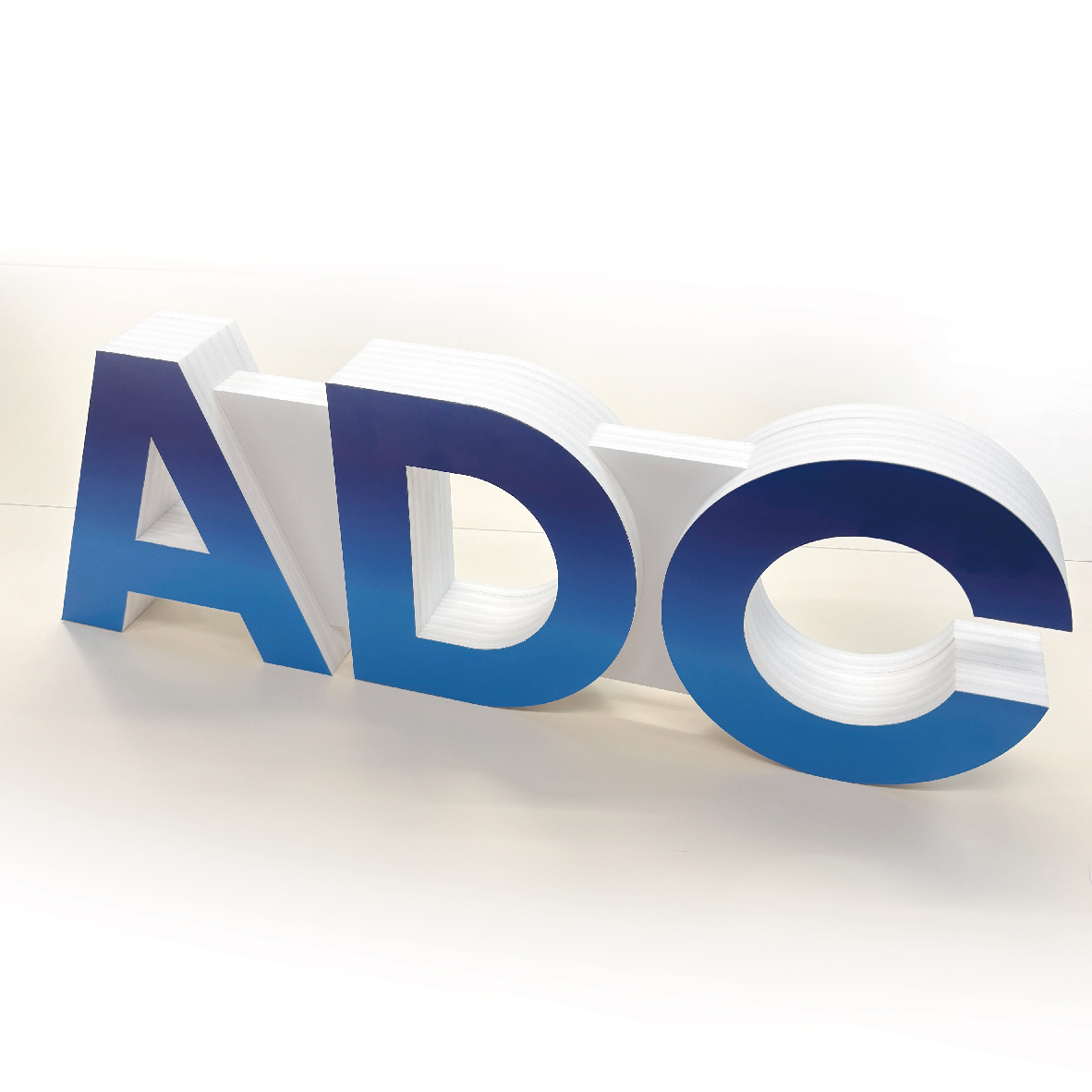 切り抜き文字パネルの画像